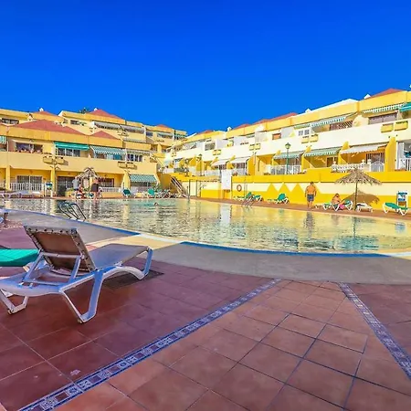 Rentaliday Mareverde River شقة